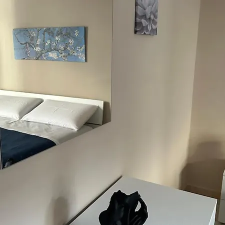 Le Radici Dell'etna House Apartment